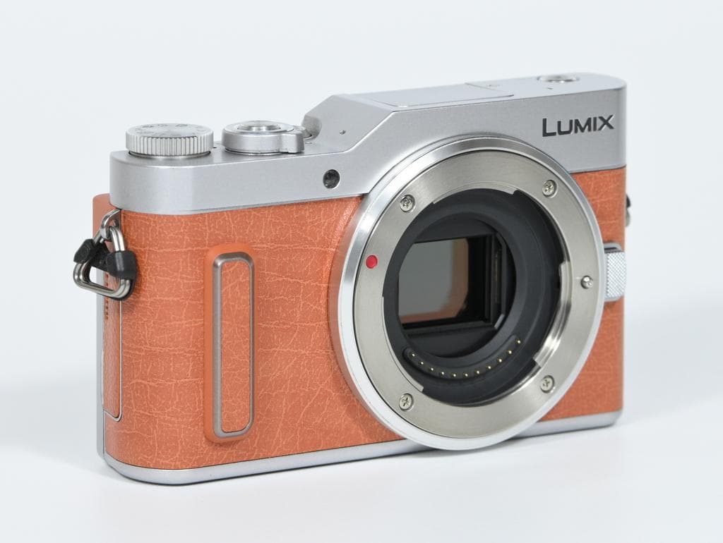 【美品】パナソニック LUMIX DC-GF10 レンズキット《SC数2511》