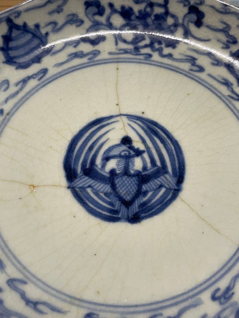 染付皿 二枚 【m766 骨董 二重角渦福 アンティーク レトロ 貫入 鳥足