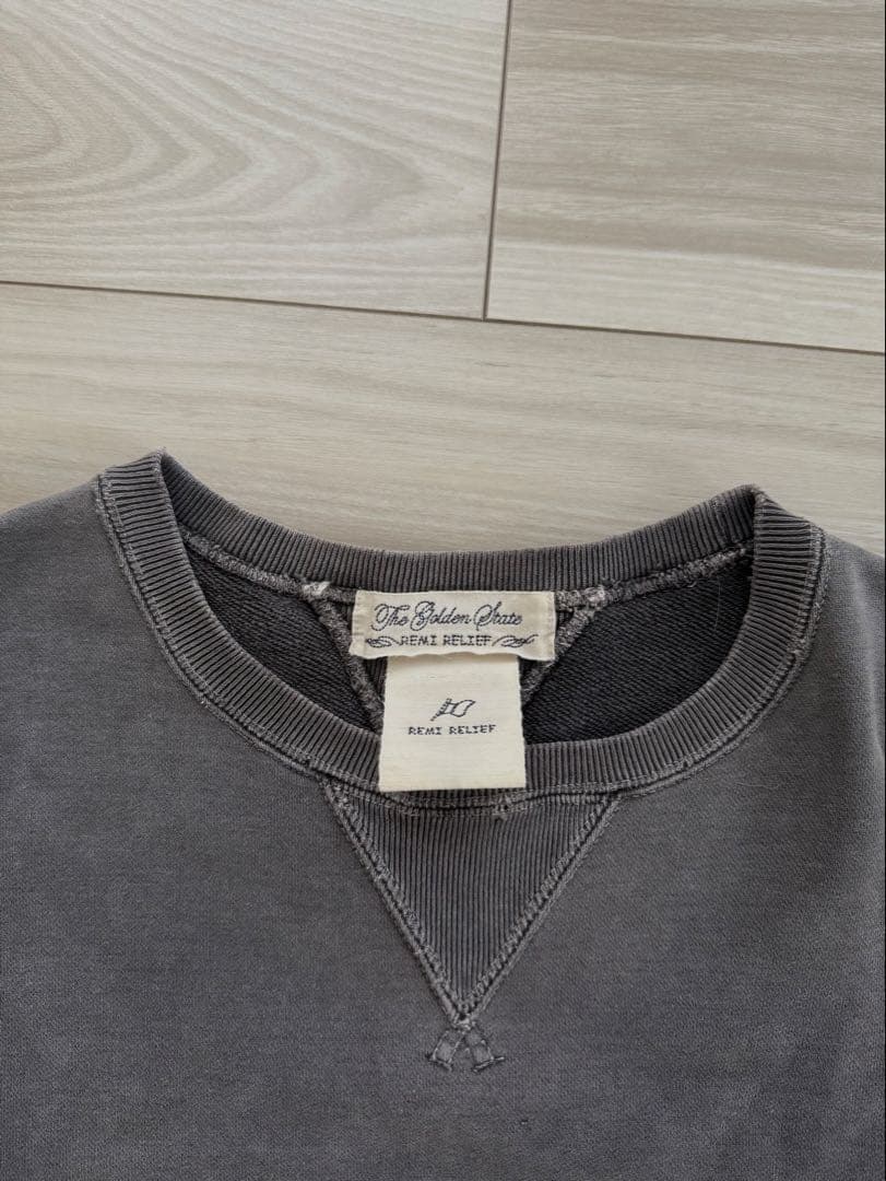 レミレリーフ remirelifeダークグレー ダメージ スウェット