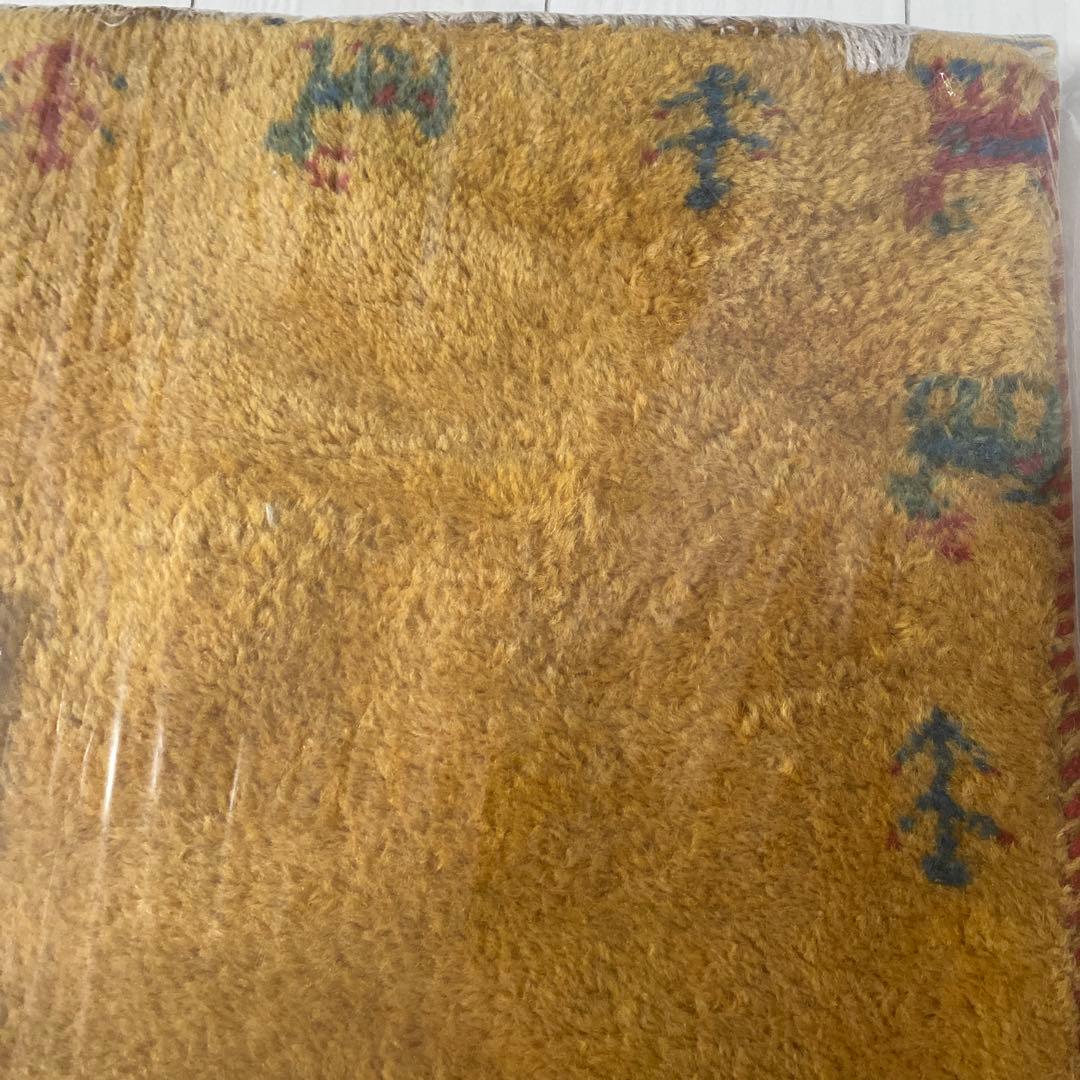 ギャッベ　絨毯 色と暮らす〜イランの大地が生み出す、もう一つのペルシャ絨毯