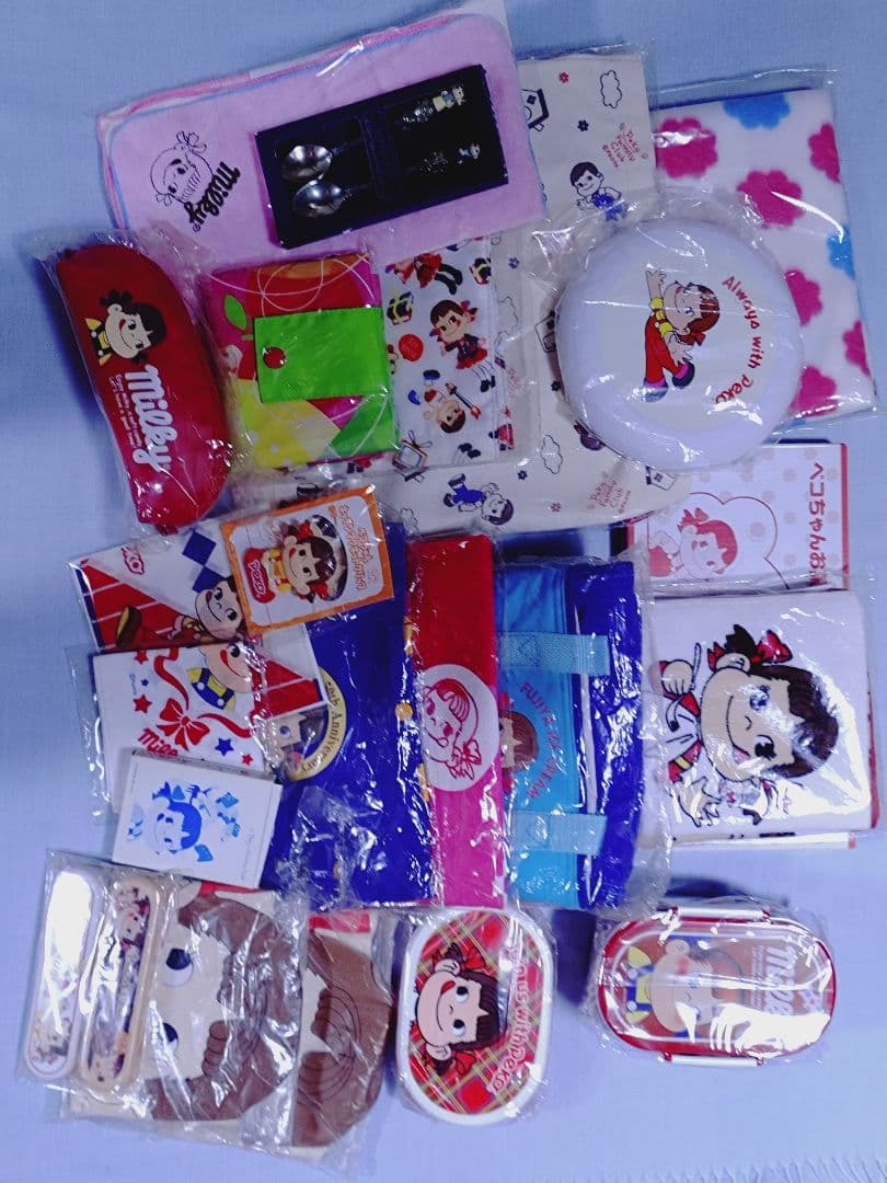 不二家 ペコちゃんグッズまとめ売り全24点☆全品未使用品 レアグッズも 不二家 ペコちゃんグッズまとめ売り全24点☆全品未使用品 レアグッズ