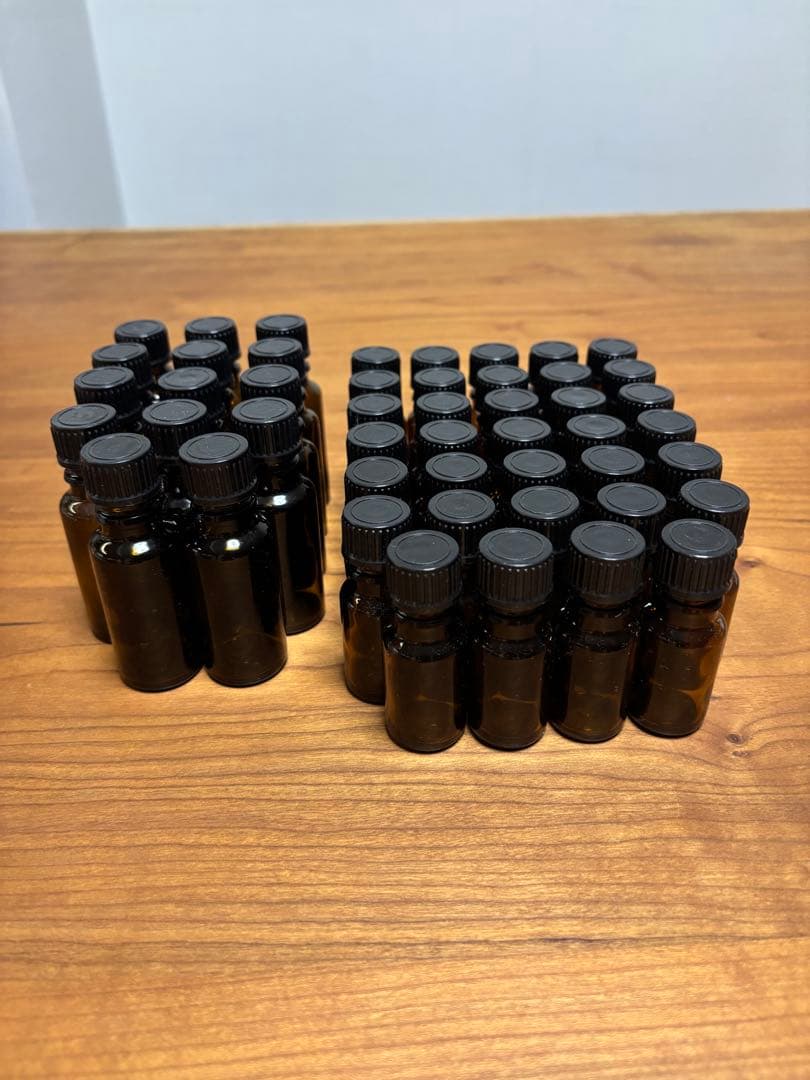 遮光瓶 （茶色）20ml/14本 :遮光瓶 （茶色）10ml/34本 茶色遮光ビン 20ml （ドロッパー付） | カリス成城 WEB SHOP