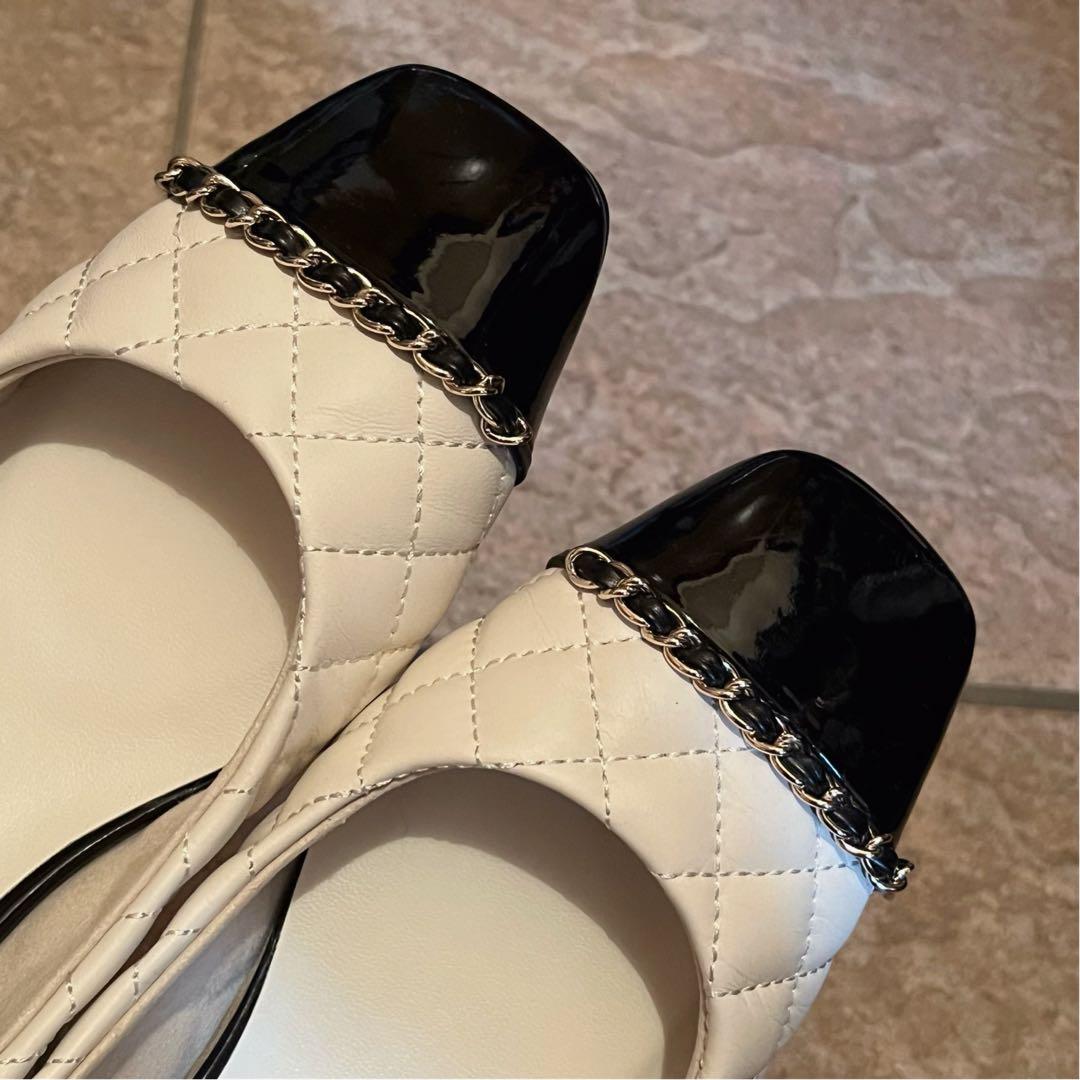ダイアナ パンプス キルティング エナメル ゴールドチェーン - メルカリ