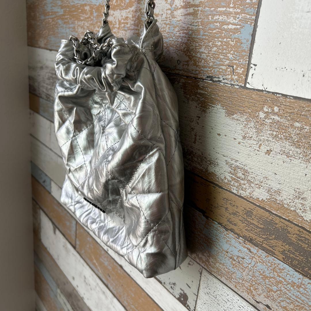 JANE&YORK シルバー キルティング ショルダーバッグ - メルカリ