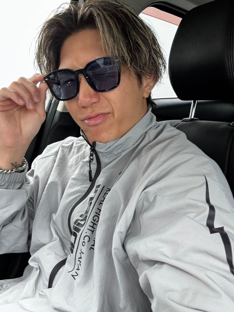 ナイロンセットアップ グレー inspirit Mサイズ 鈴木千裕 - メルカリ