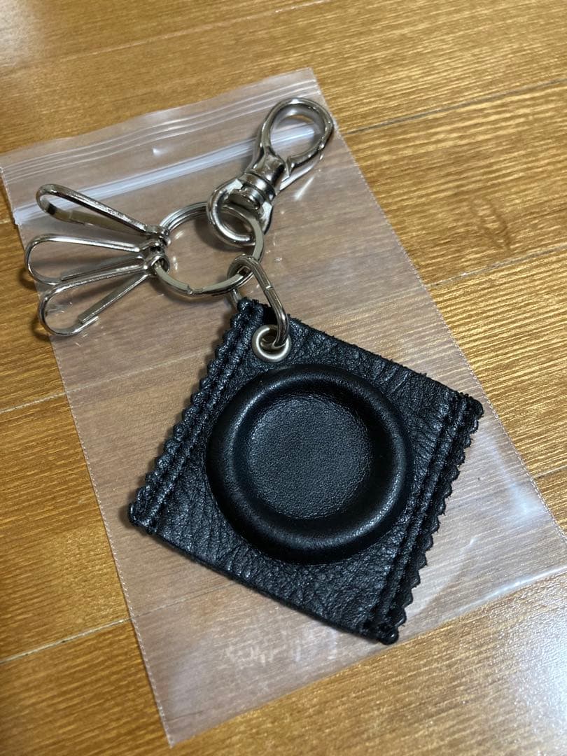 菅田将暉着用 私物 skin tokyo コンドームキーリング 美品 スキン