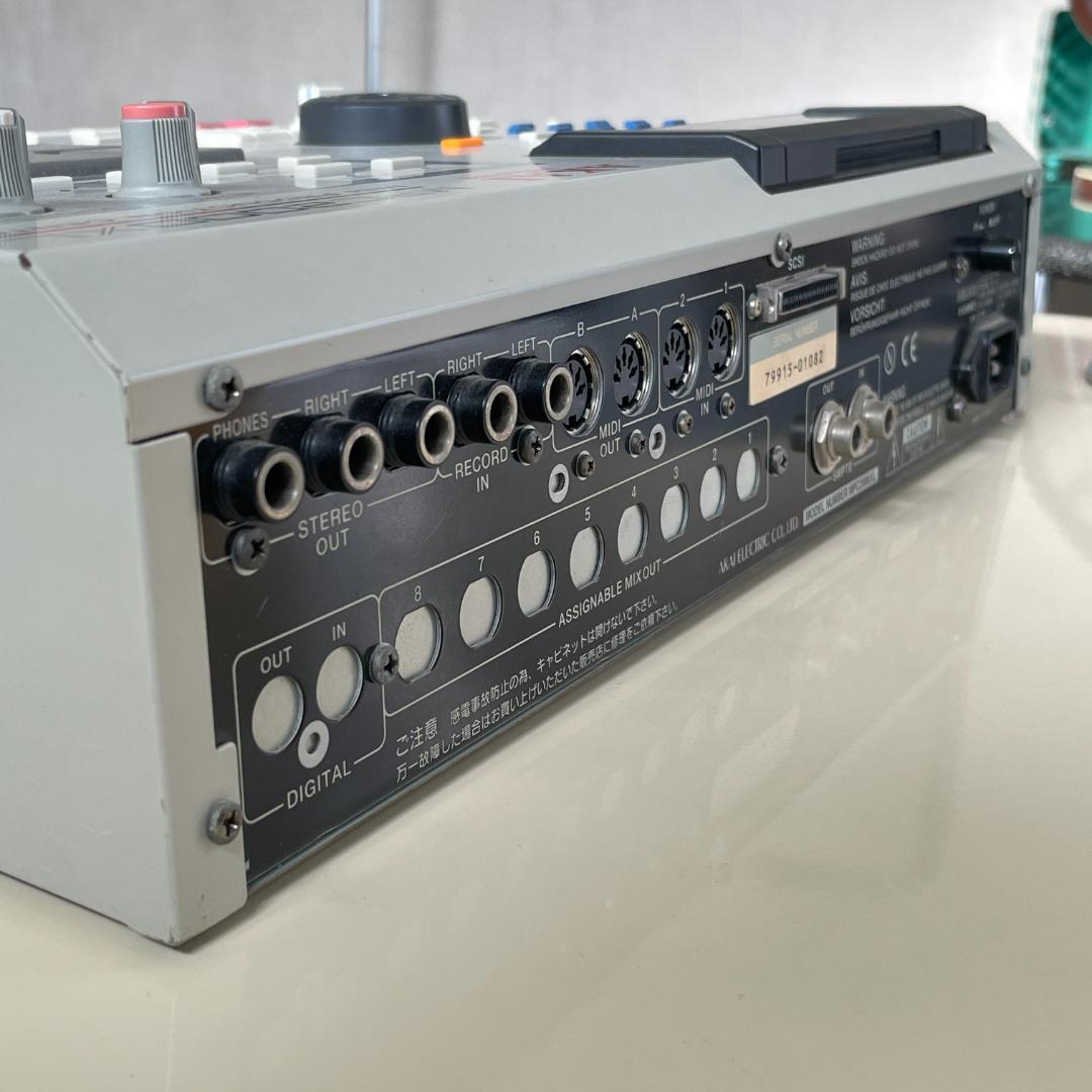 AKAI MPC2000XL サンプラー - メルカリ