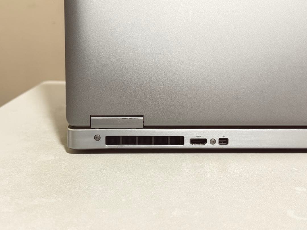 t*a様 dell precision 7740 Xeon E-2286M RT - メルカリ