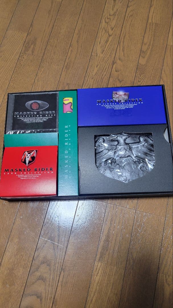 MASKED RIDER LIMITED BOX 仮面ライダー バインダー - メルカリ