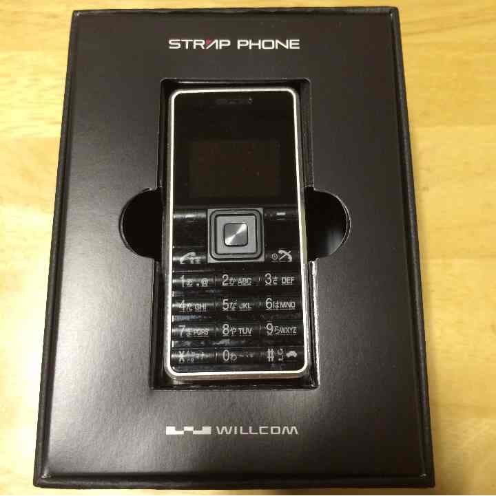 ストラップフォン フリスクサイズの「ストラップフォン」 - ケータイ Watch