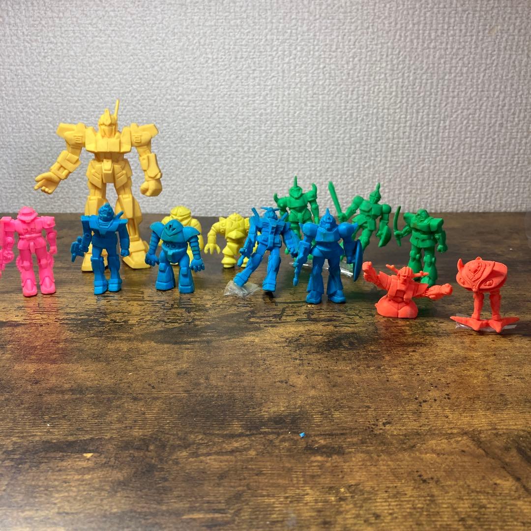 E-壁 【希少】ガン消し まとめ売り 13体セット（ガンダム 消しゴム） E-壁 【希少】ガン消し まとめ売り 13体セット（ガンダム 消しゴム
