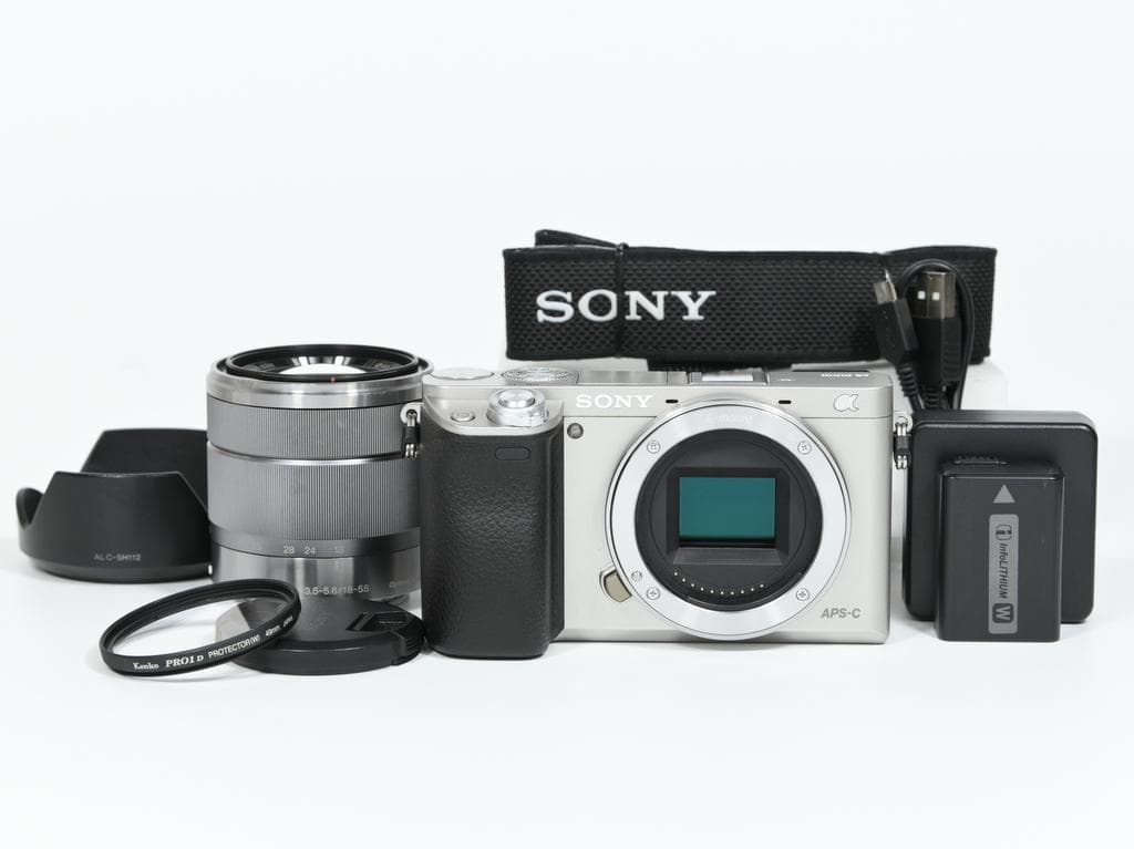 【美品】 ソニー α6000 ILCE-6000 レンズセット《SC数5220》