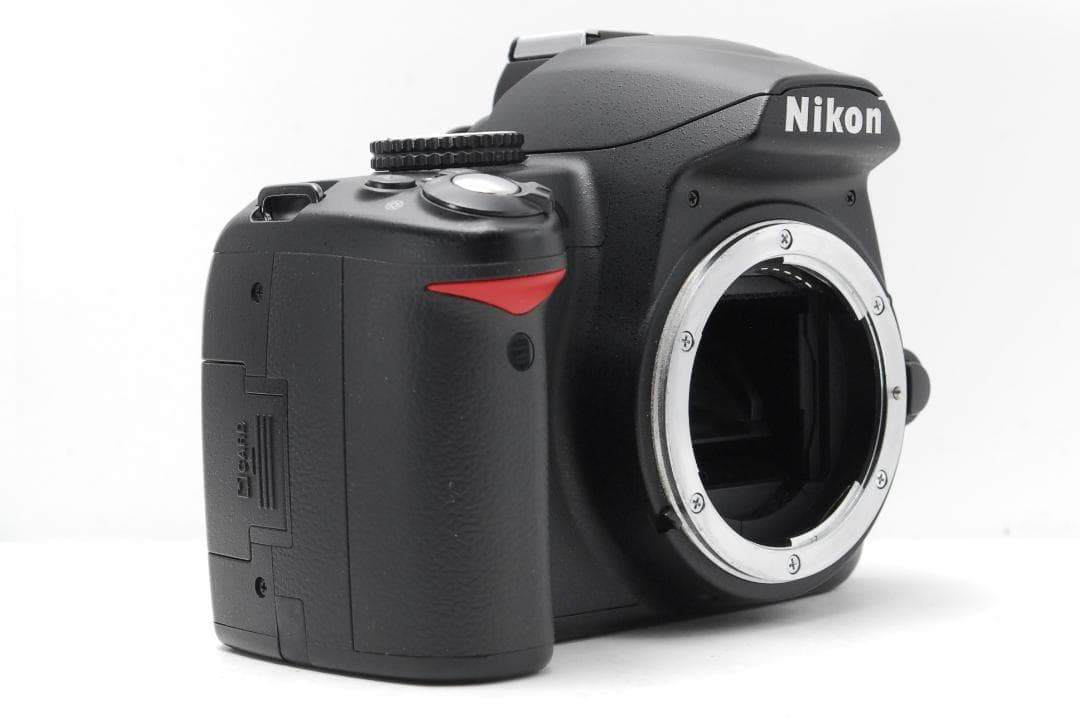 美品】Nikon D3000 スマホ転送 手振れ補正 安心のレンズフード付