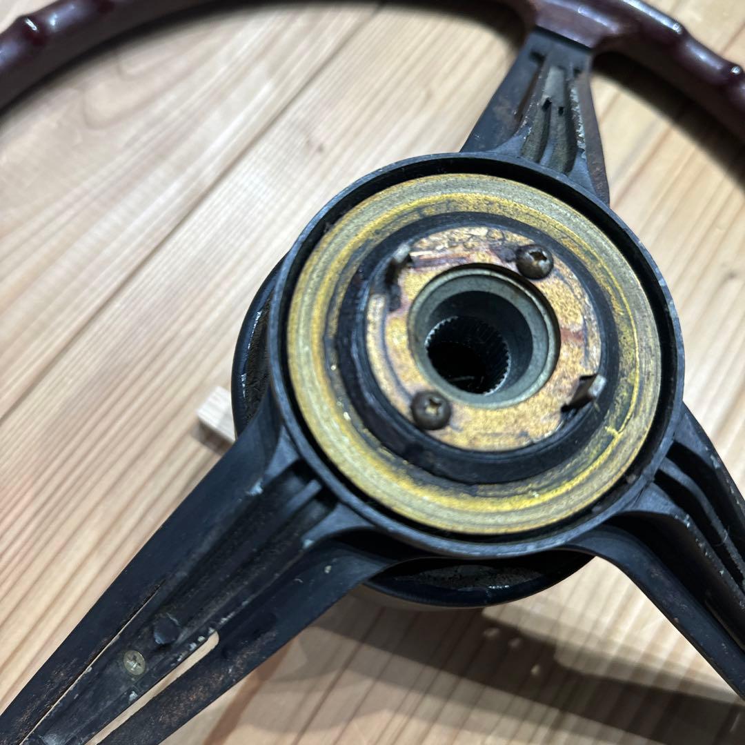 ブルーバード ステアリング ハンドル 旧車 カスタム 希少 510 SSS