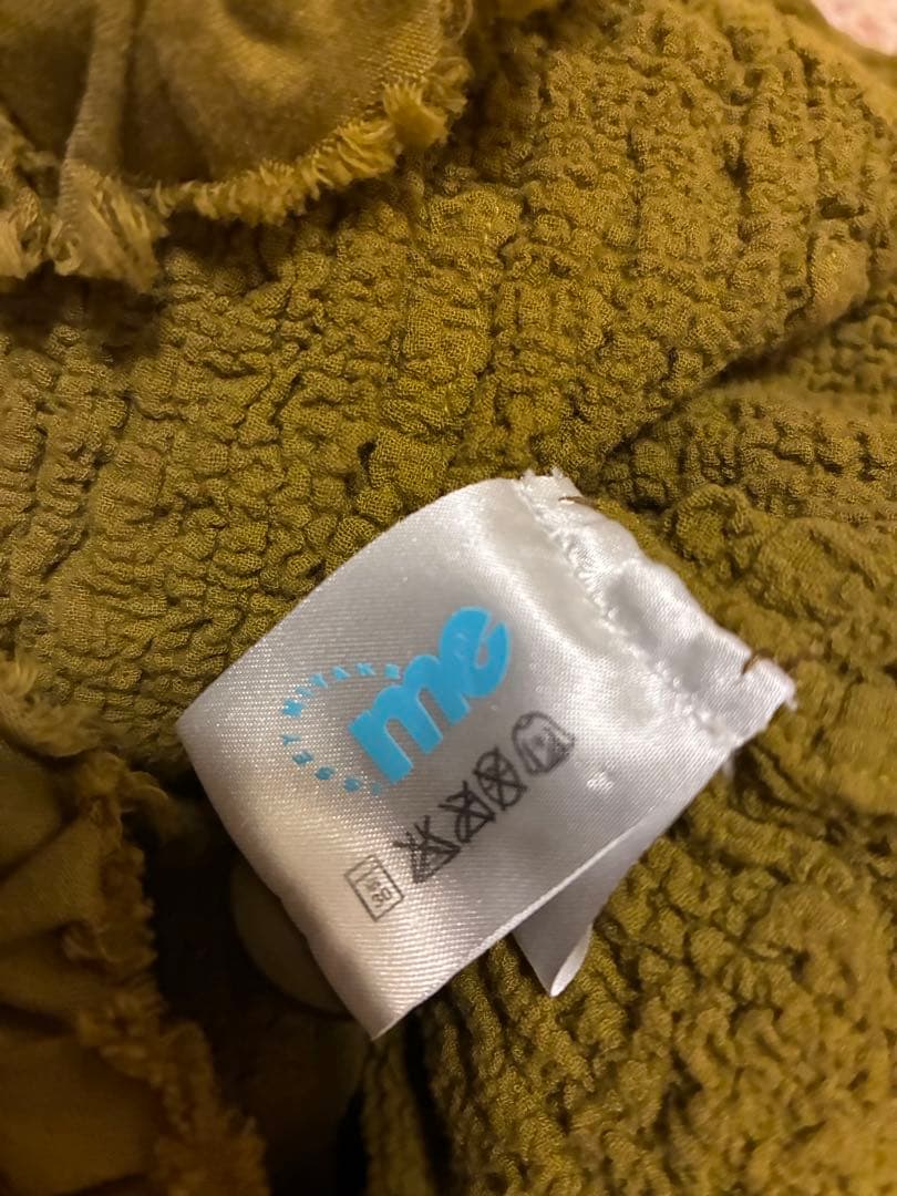 イッセイミヤケ me フリル付きオリーブグリーン長袖カーディガン