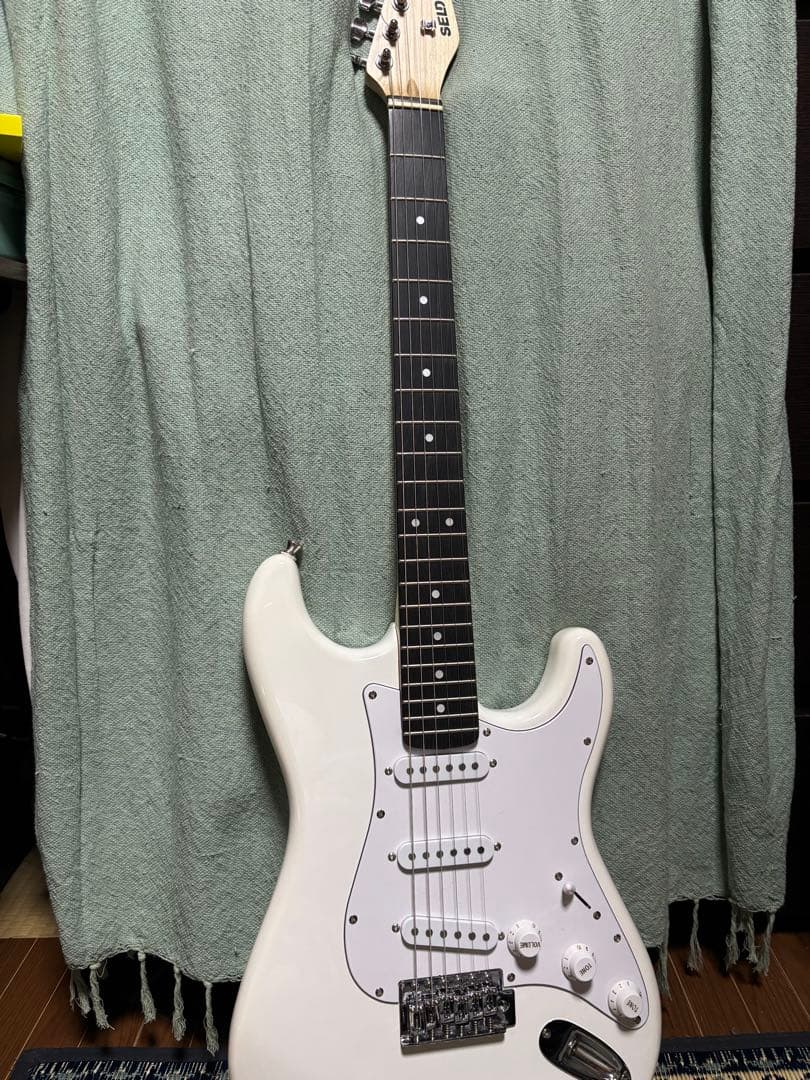 エレキギター　初心者セット LEGEND LST-Z WH エレキギター 初心者14点セット 【ヤマハアンプ付き