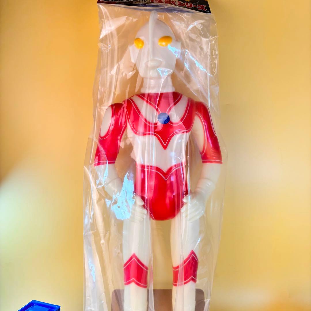新品 ブルマァク ジャイアント 帰ってきたウルトラマン 蓄光 限定