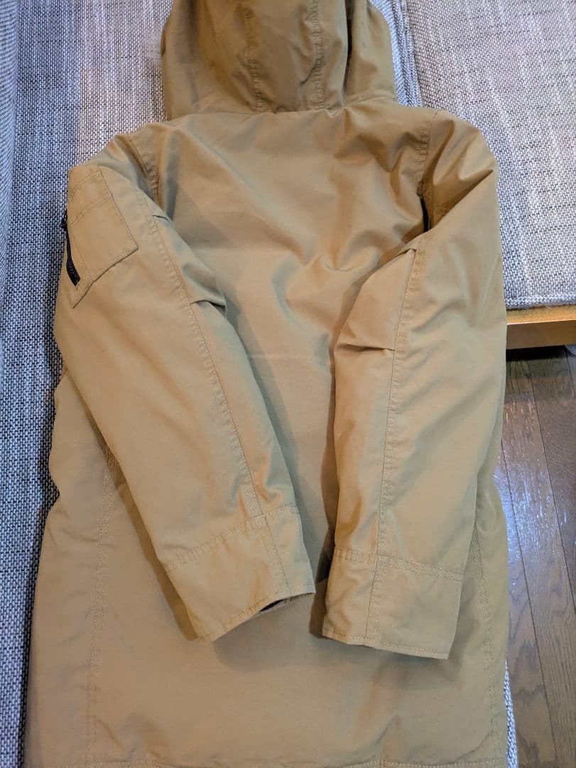 ナノユニバース 西川ダウン ハイブリッドダウン Mサイズ（S表記