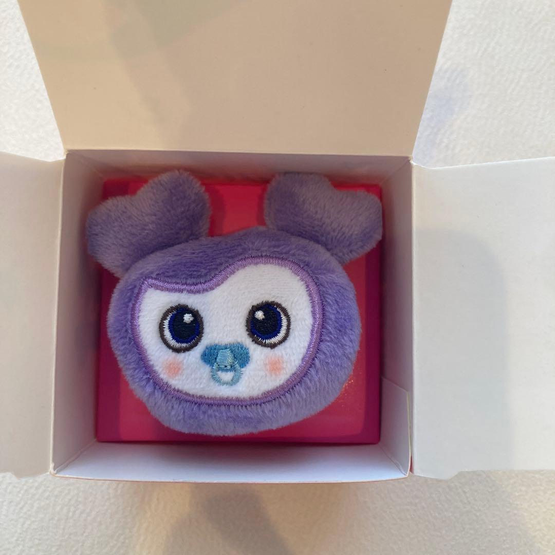 TWICE THIS IS FOR ランダムぬいぐるみリング サナ - メルカリ