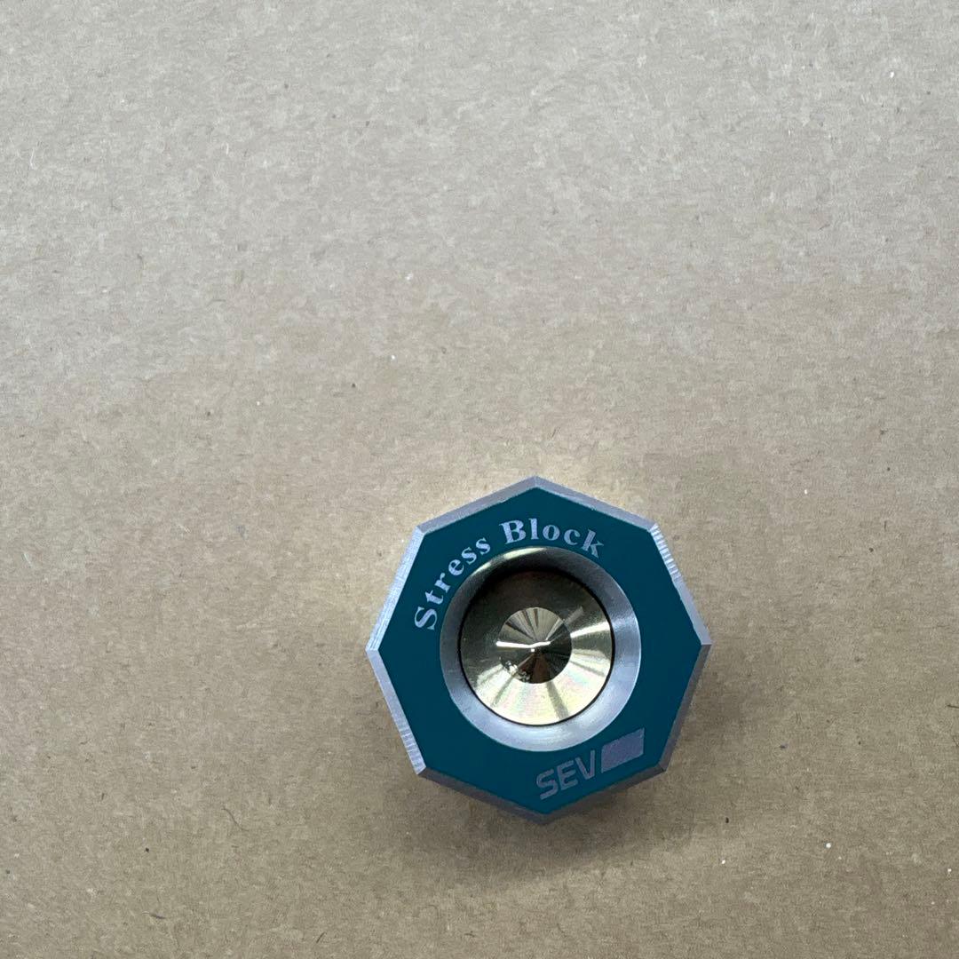 R*R様 美品？極上！SEV ストレスブロック 4個セット