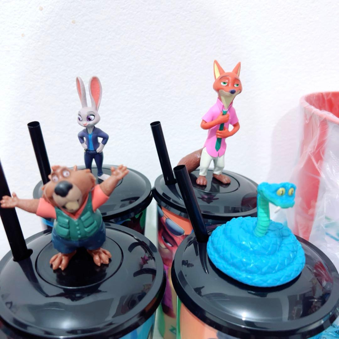 ズートピア2 ポップコーンカップ&ドリンクカップ4個 - メルカリ