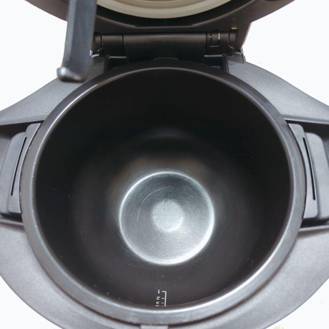 シャープ ヘルシオ ホットクック 2.4L KN-HW24F-W 大容量　鍋