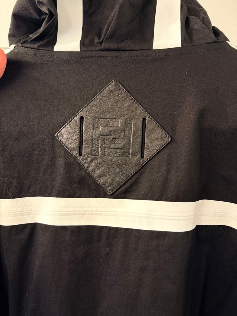 希少！！FENDI 46ストライプデザイン ナイロンジャケット - メルカリ