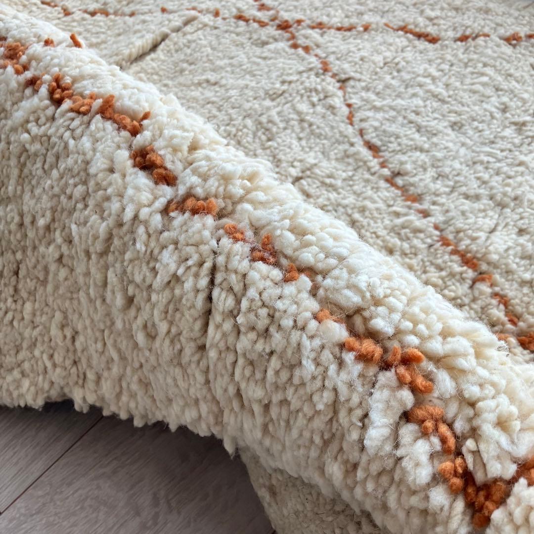 Morokkoモロッコラグ◇ダイヤ ホワイト ベニワレン トルコヴィンテージラグ