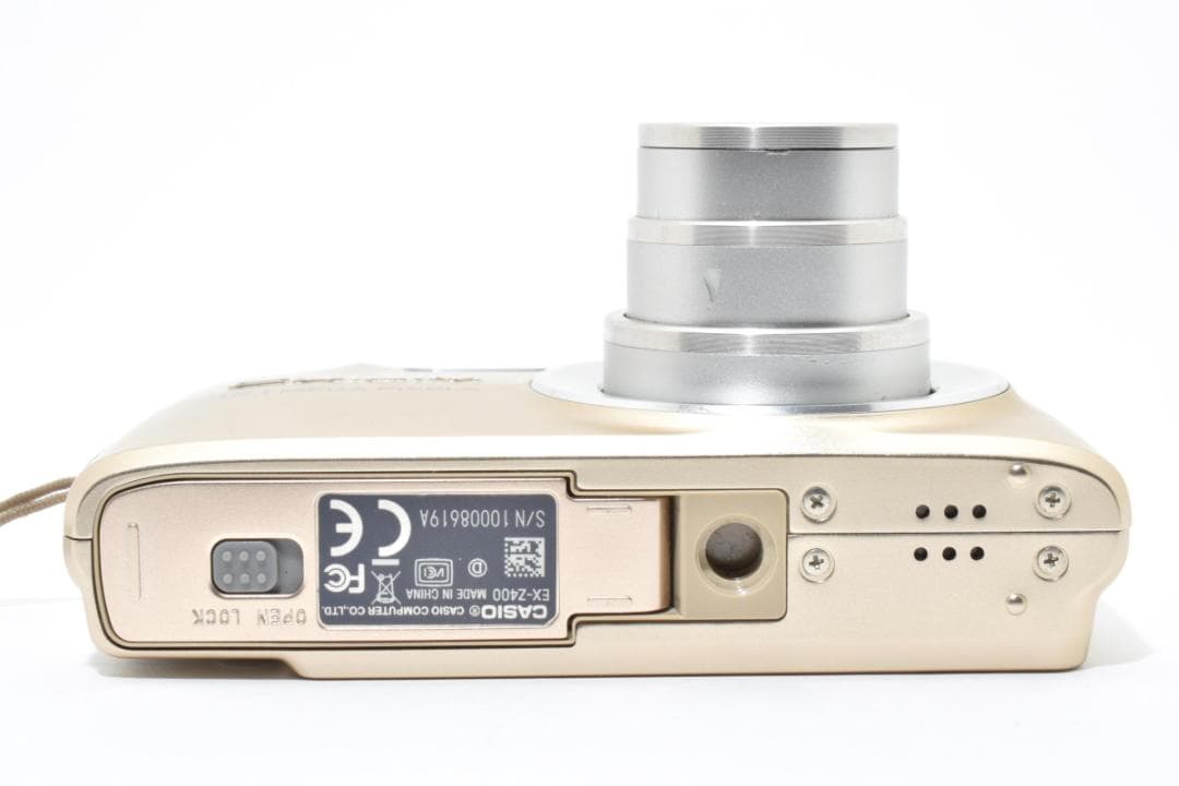 《 美品 》　カシオ　CASIO EXILIM EX-Z400 ゴールド
