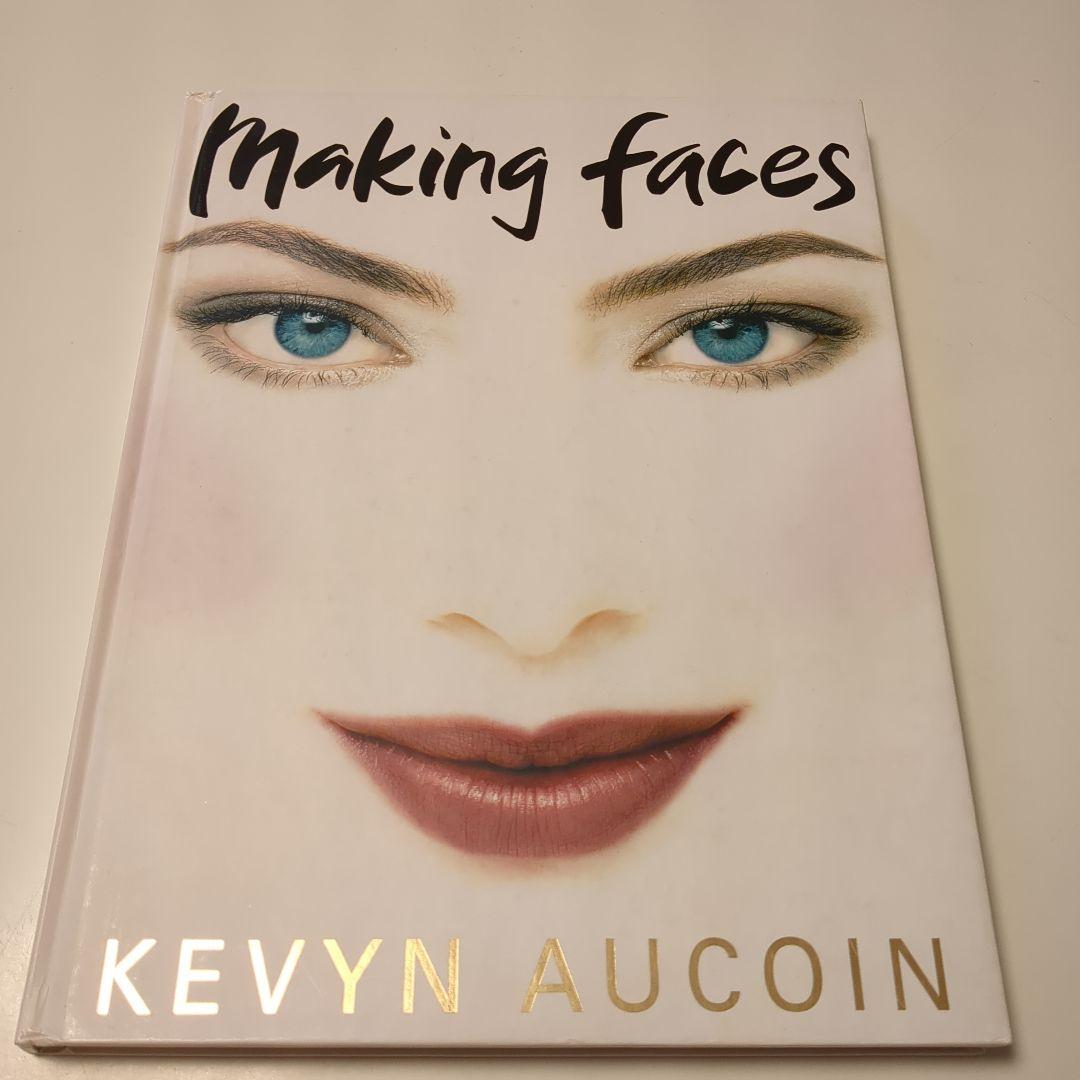 Making Faces by Kevyn Aucoin メイキング フェイス Making Faces: Aucoin, Kevyn: 9780316286862: Amazon.com: Books