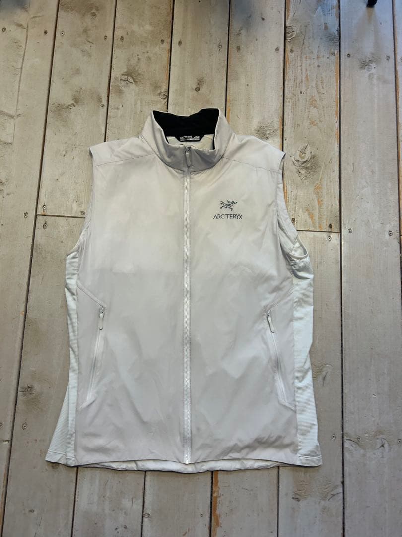 ARC'TERYX XL/TG アトムSL ベスト 中古・古着通販】ARC'TERYX (アークテリクス) ATOM SL VEST グレー