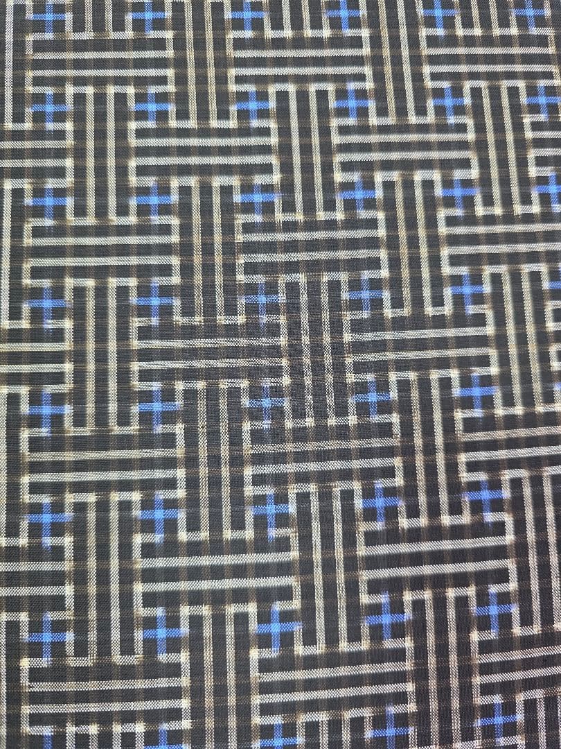 秋名バラ】【青6玉】 希少 本場奄美大島紬 新古品 龍郷 反物 - メルカリ