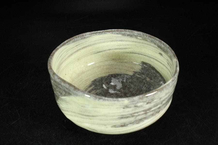 茶道具 楽刷毛目茶碗 楽阿弥作 共箱 美品(K-A658) - メルカリ