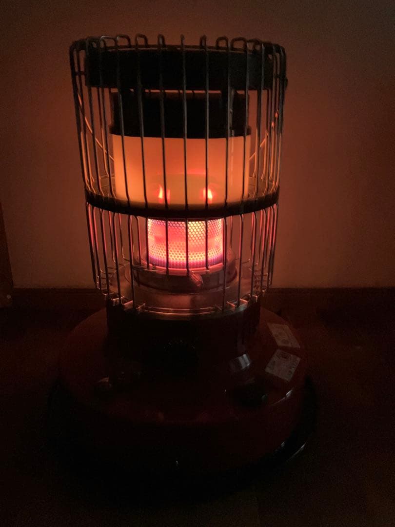 n*6様 【限定 廃盤色】トヨトミ ストーブ KR-47A 箱付き - メルカリ