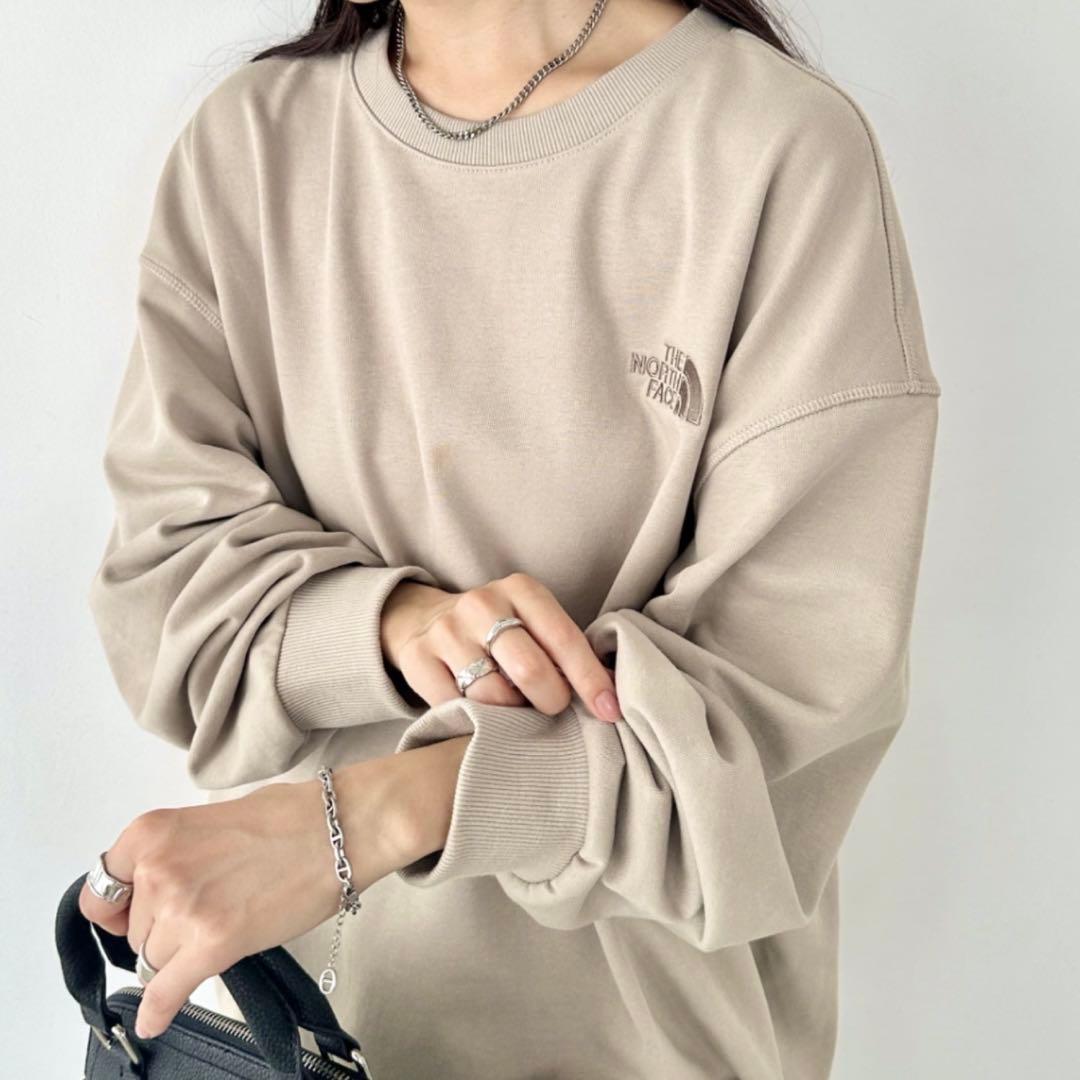 即納 新品 THE NORTH FACE ルーズフィット スウェット XLサイズ