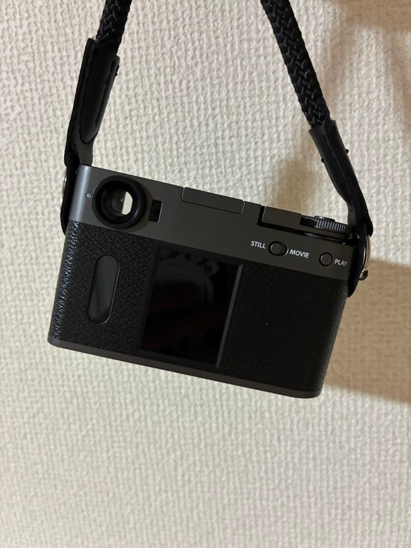 FUJIFILM X half チャコールシルバー シャッター数1200回 - メルカリ
