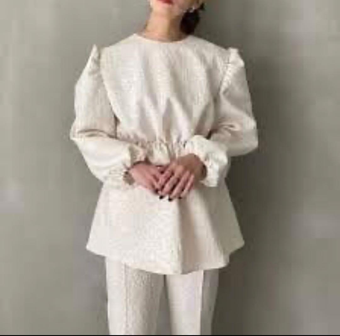 オケージョン！HOWDY. ジャガードブラウス&パンツ オケージョン！HOWDY. ジャガードブラウス&パンツ - メルカリ