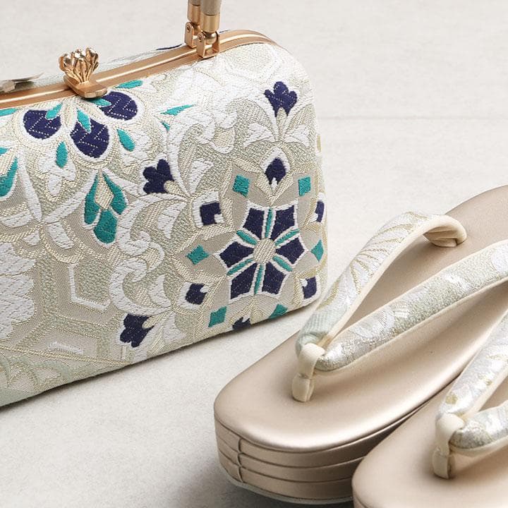 【新品】草履バッグセット　厚底草履　小花模様　23.5cm　03085