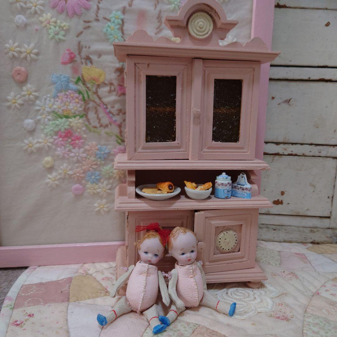 砂漠できなこ！！ヴィンテージ、ドールハウス、ミニチュア、食器棚 ドールハウス キッチン 棚 装飾 ミニチュア 送料無料 - 【STARABA