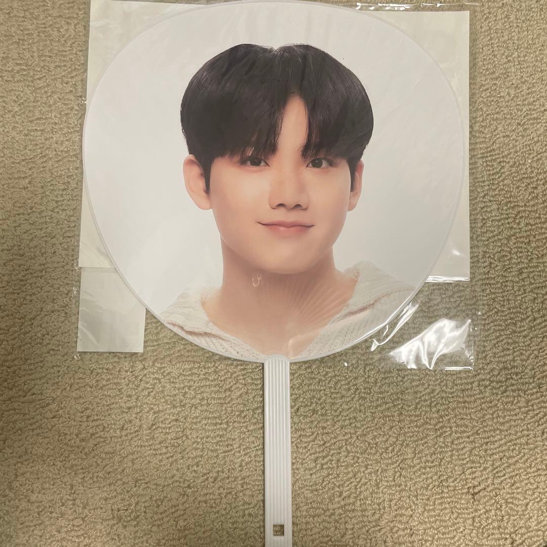 TREASURE ジュンギュ うちわ REBOOT ソウルコン ジャンボ - メルカリ