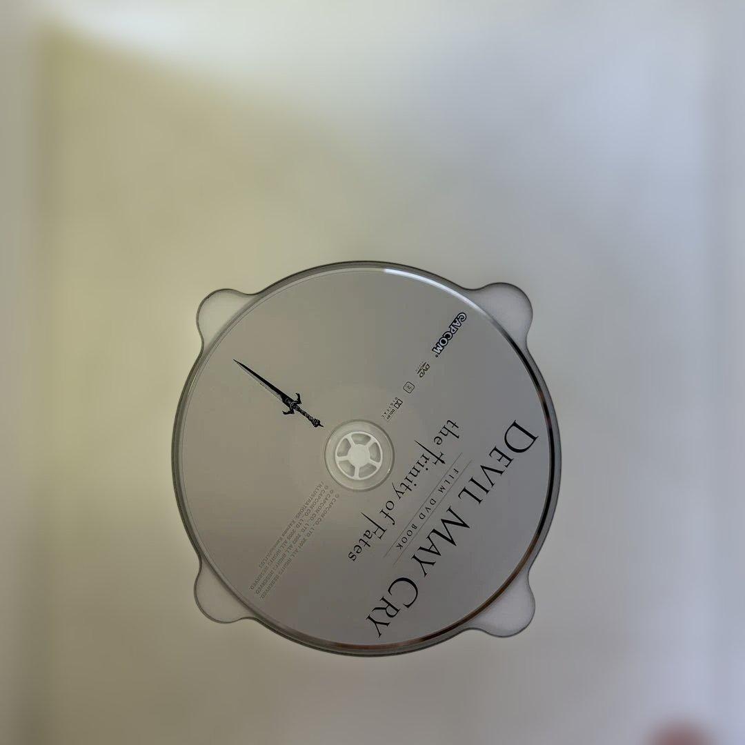 初版] デビルメイクライ 関連本 2冊セット - メルカリ