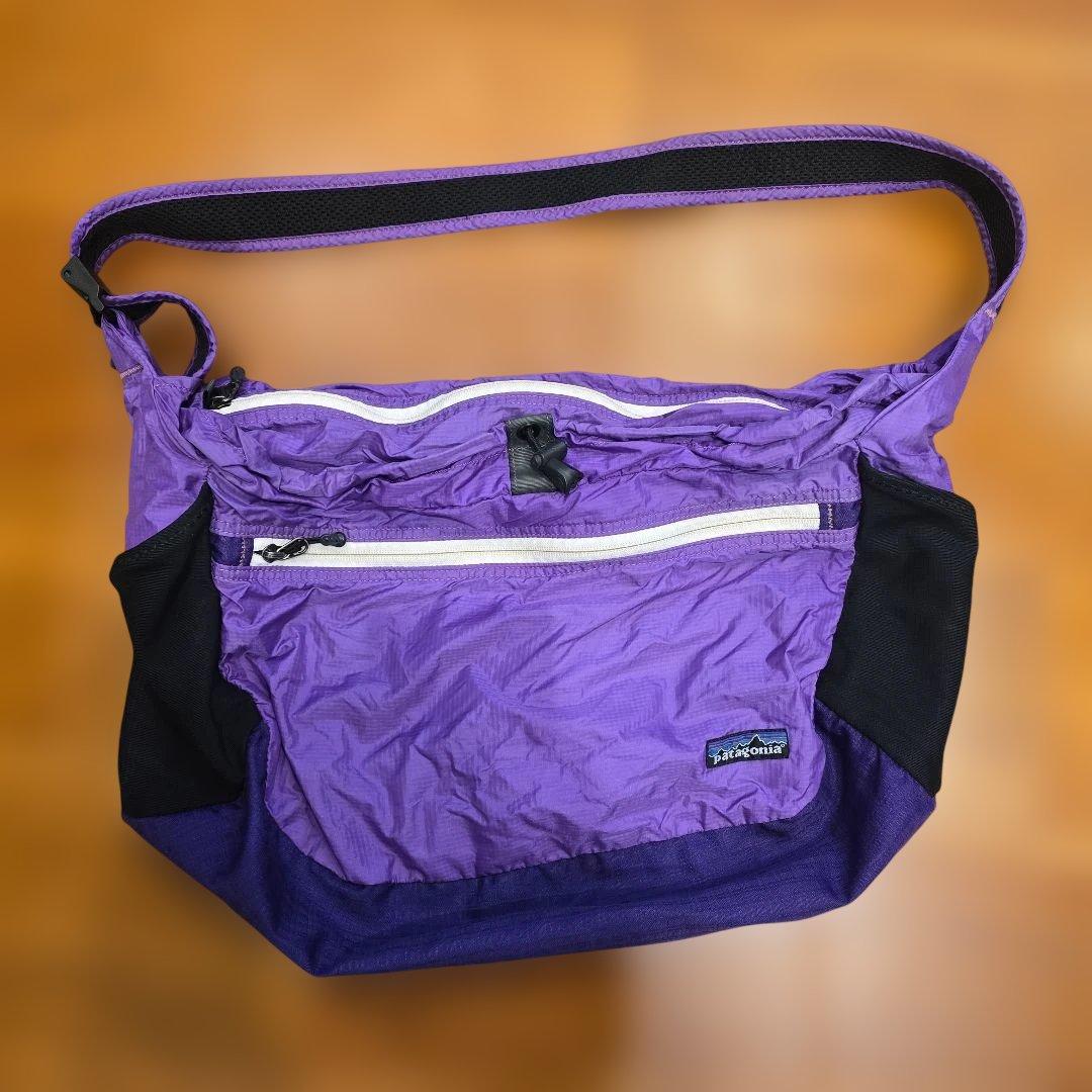 パタゴニア ライトウェイト トラベル クーリエ パープル - メルカリ