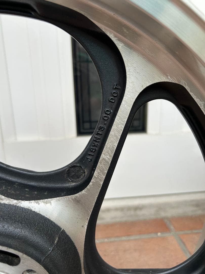 7*w様 カワサキ ゼファー1100 純正ホイール 前後 中古 - メルカリ