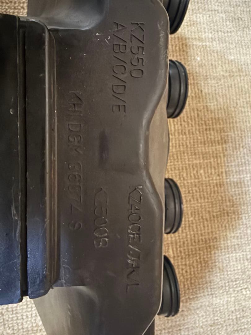 Z550FXエアクリーナボックス、エアフィルターセット - パーツ超 安い