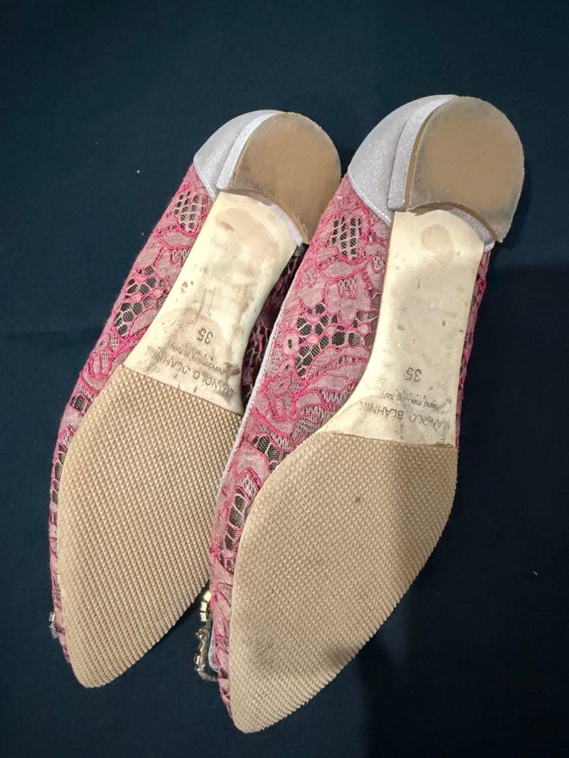 MANOLO BLAHNIK ピンクレースフラットシューズ 35ロンハーマン - メルカリ