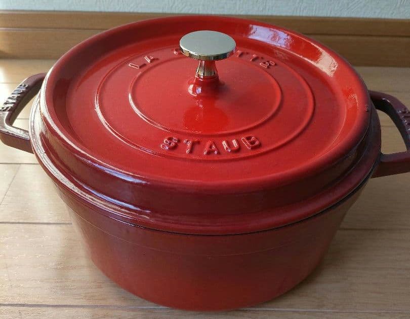 STAUB LA COCOTTE 赤 両手鍋24 Amazon｜ストウブ 両手鍋 ピコ・ココット ラウンド 24cm オーブン可