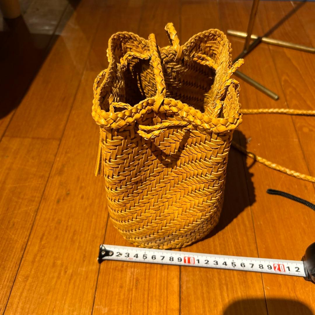 美品】トゥモローランド 編み込みレザー 巾着バック 牛革 ショルダー