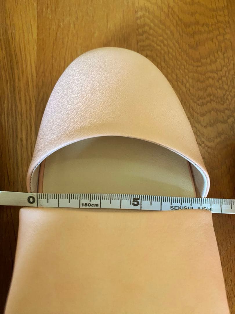 ミナペルホネン 本革シューズ（38・24cm 細身） ピンク 試着のみ