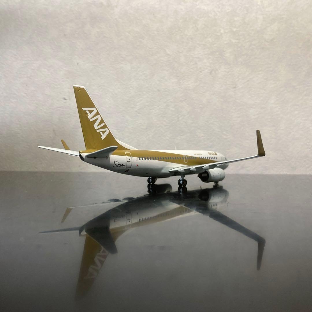 JC Wings] 1/200 ANA B737-700 (ゴールドジェット) - メルカリ