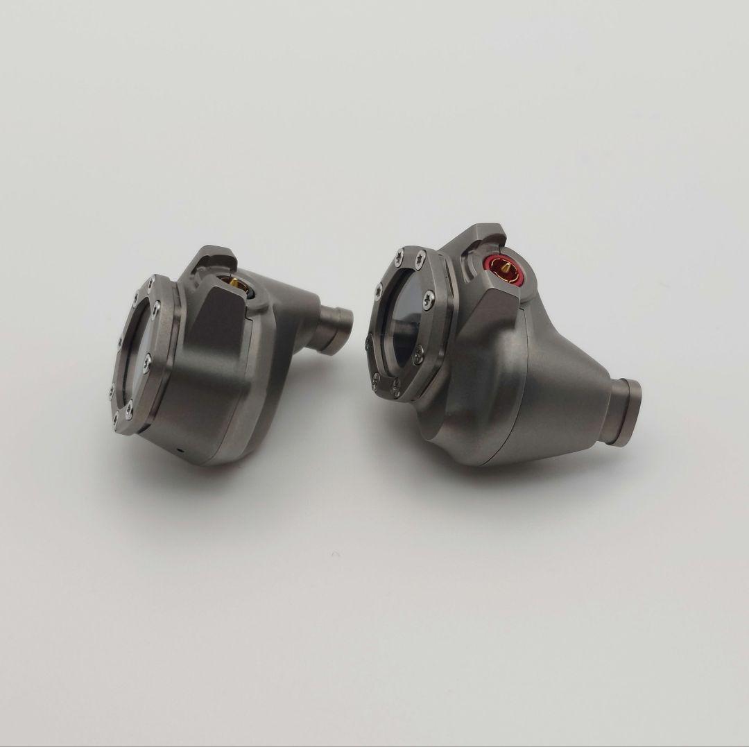 MADOO イヤホン Typ821 (ケーブルおまけ)